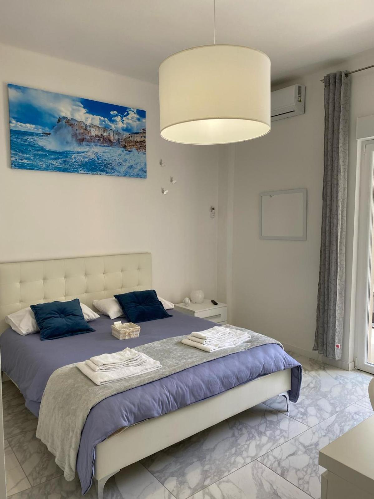 Ennio Rooms Bari Exteriör bild