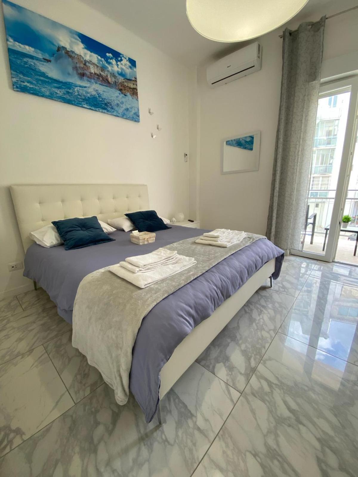 Ennio Rooms Bari Exteriör bild